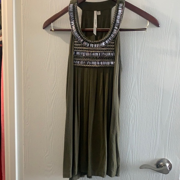 Bellatrix Shirt with neckline design - Picture 1 of 2